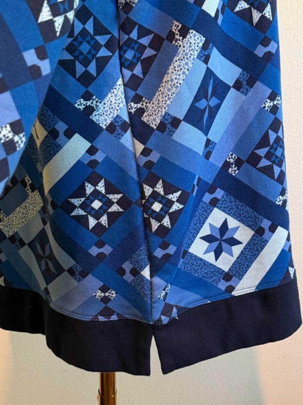 Lands End Blue Geometric Patchwork Serious Sweats Crewneck L - Picture 4 of 9